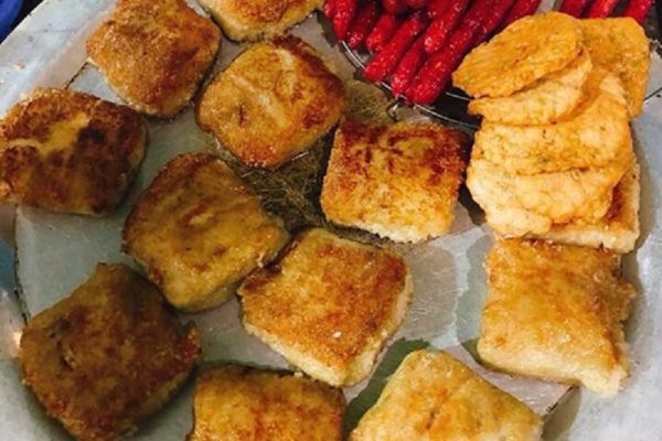 Bánh chưng rán chợ Đồng Xuân – “sưởi ấm” ngày đông Hà Nội