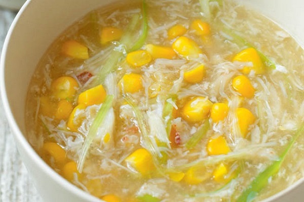 món súp gà chay là một món ăn hoàn hảo nếu xuất hiện trong bữa ăn của gia đình bạn trong những ngày rằm hay những ngày nên ăn chay.