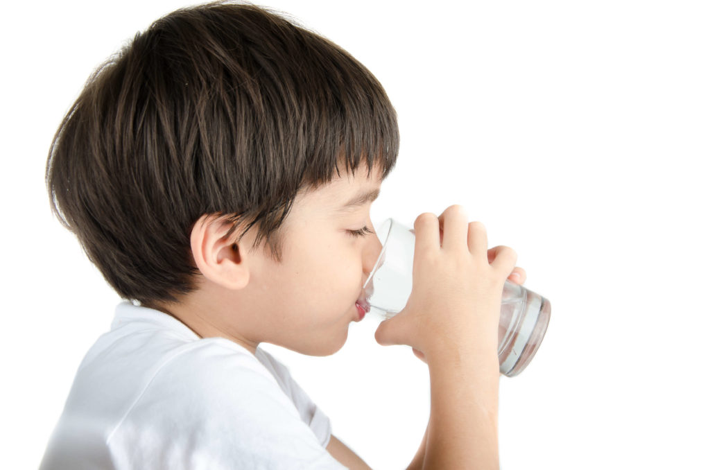 Những loại nước nào thì tốt cho sức khoẻ của trẻ?